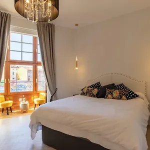 Apartment Acogedor, De Diseno Moderno En Zona Antigua